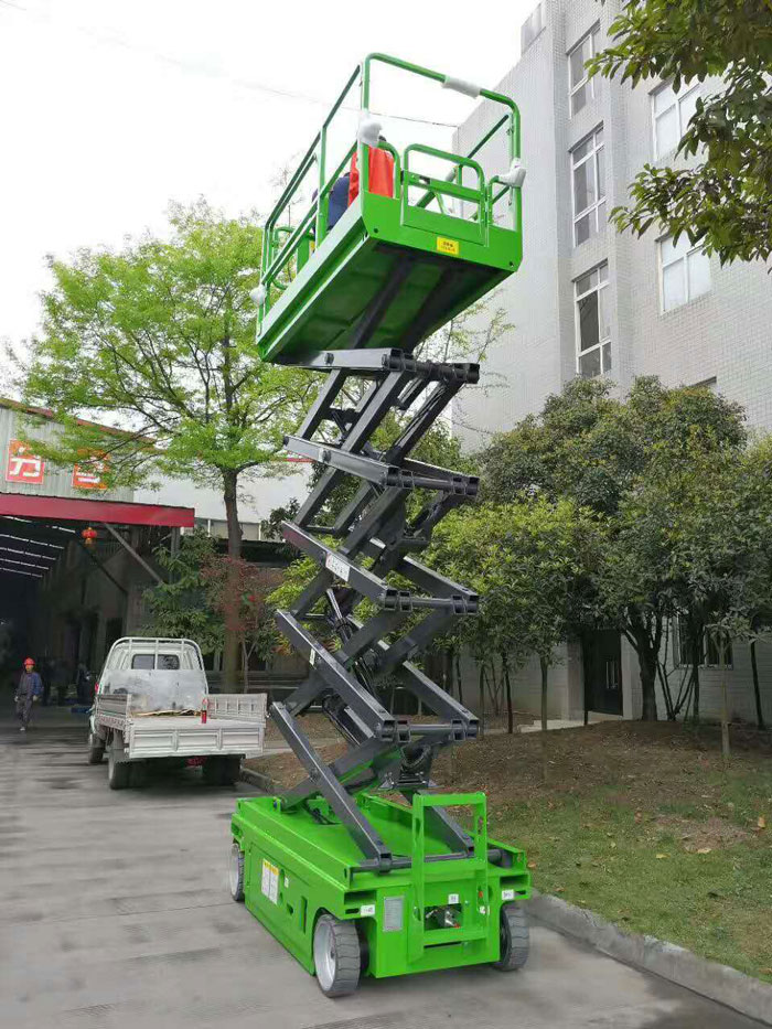 液压升降平台试机 液压升降平台试机